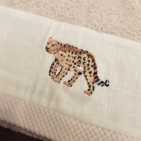 Jungle - Coppia asciugamani con balza in lino ricamata